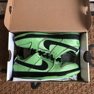 Size 8.5 - Nike SB Dunk Low x Powerpuff Girls Buttercup